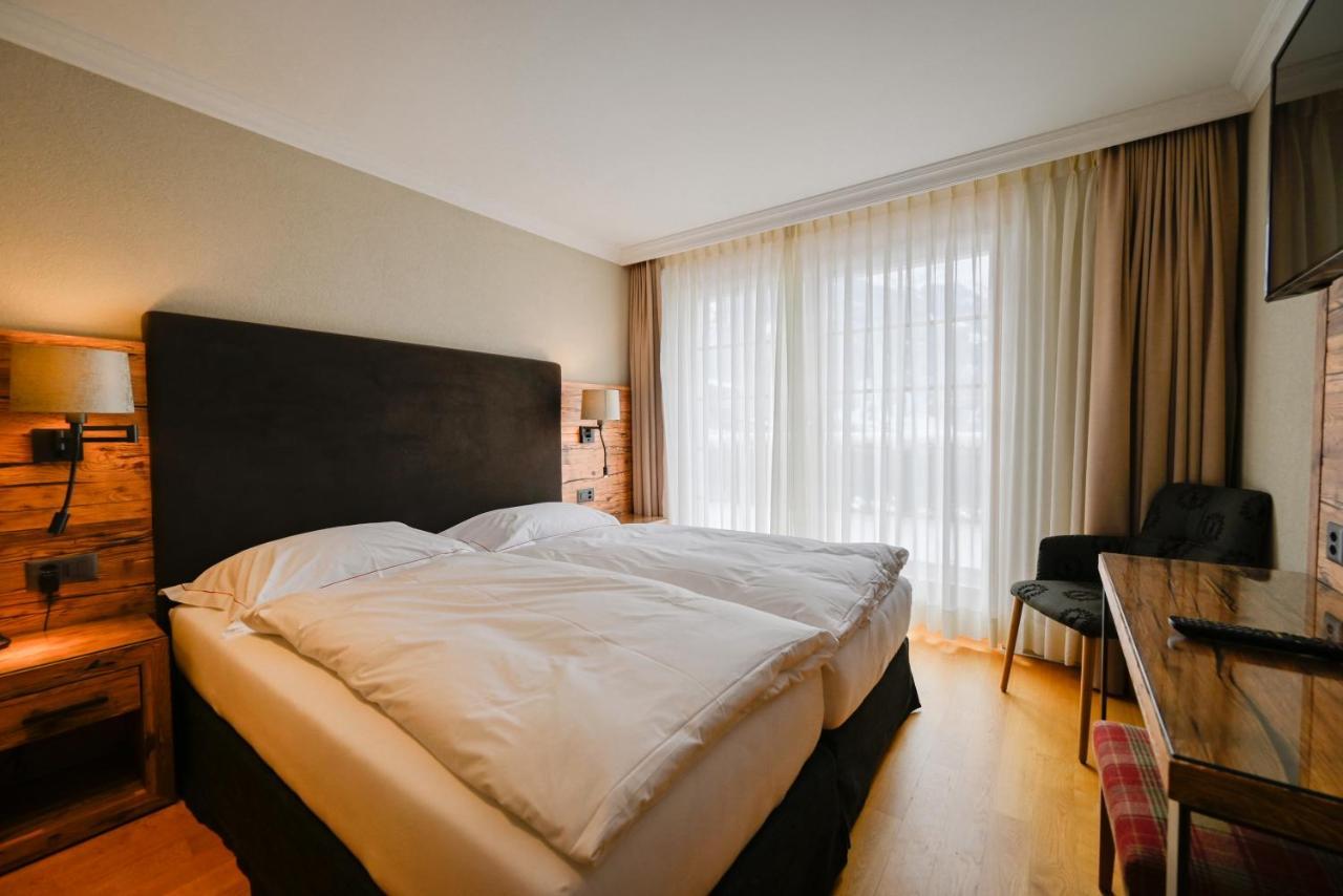 Romantik Hotel Schweizerhof Гриндельвальд Экстерьер фото