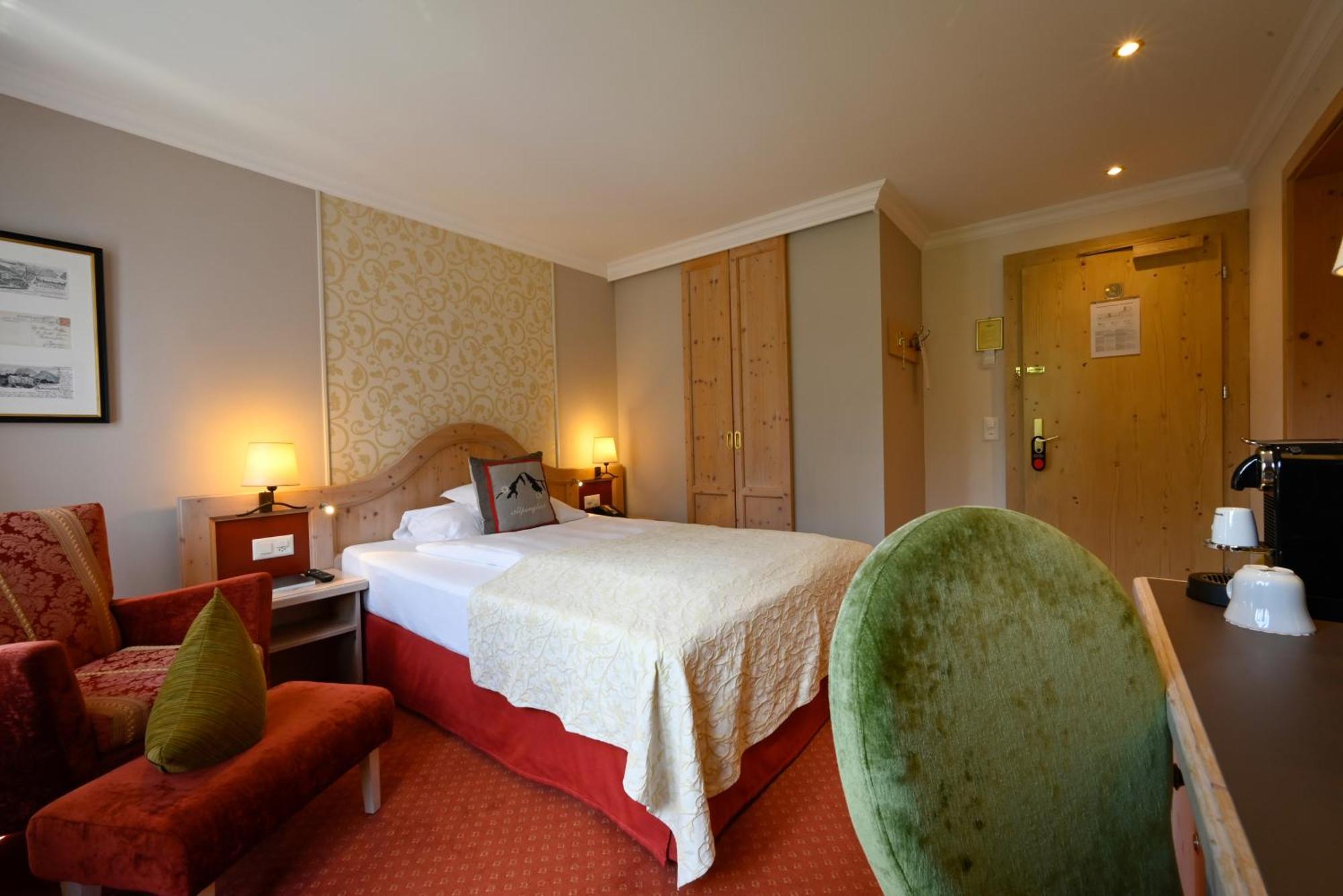 Romantik Hotel Schweizerhof Гриндельвальд Экстерьер фото