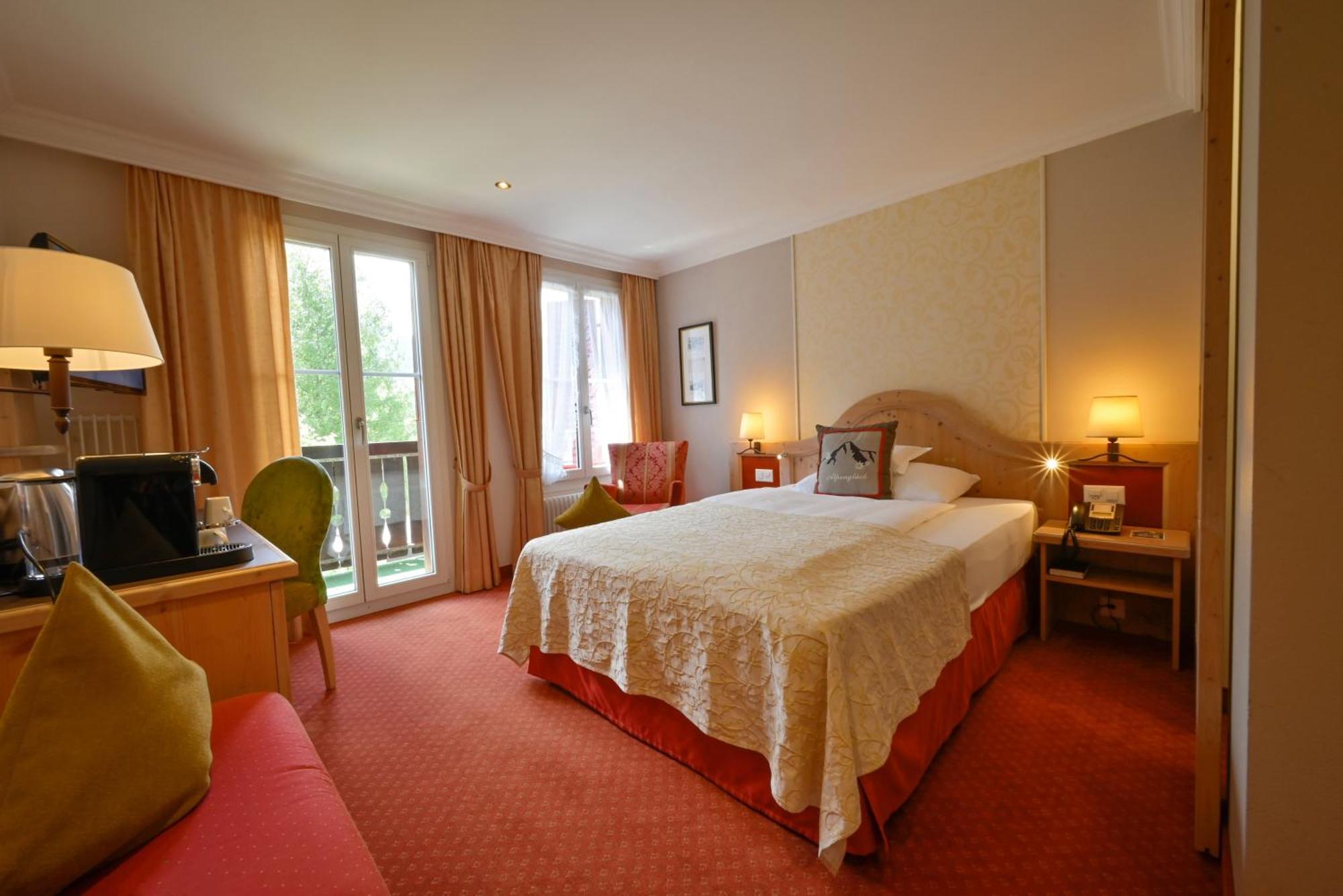 Romantik Hotel Schweizerhof Гриндельвальд Экстерьер фото